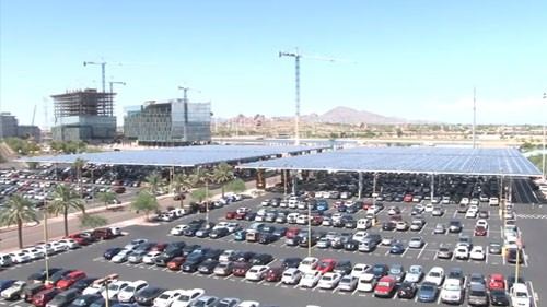 An APS proposal to install rooftop solar panels on up to 3,000 homes - at no cost to homeowners and with an accompanying break on the monthly electric bill - already hs customers waiting to sign up.  Cronkite News reporter <b>Chase Golightly</b> has the details.